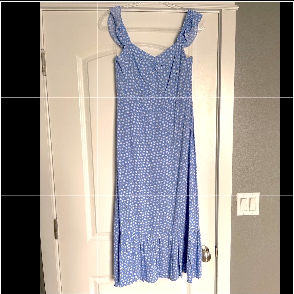 Lush light blue floral midi dress size Large new